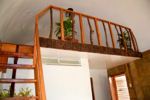 Stairs, railings and banisters are made of local materials, in this case, mahogany wood.